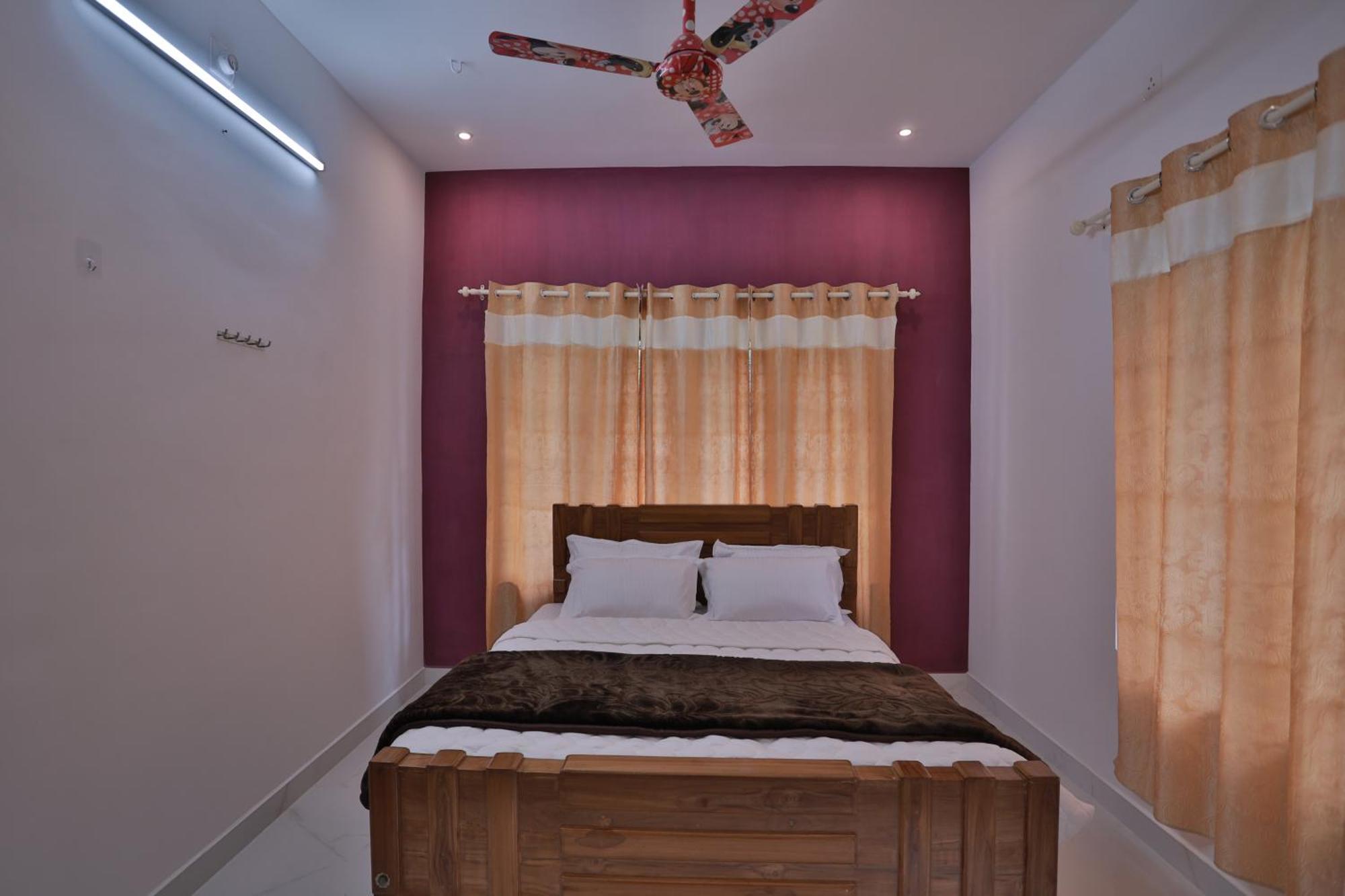 God'S Gift Villa Devikolam Room photo